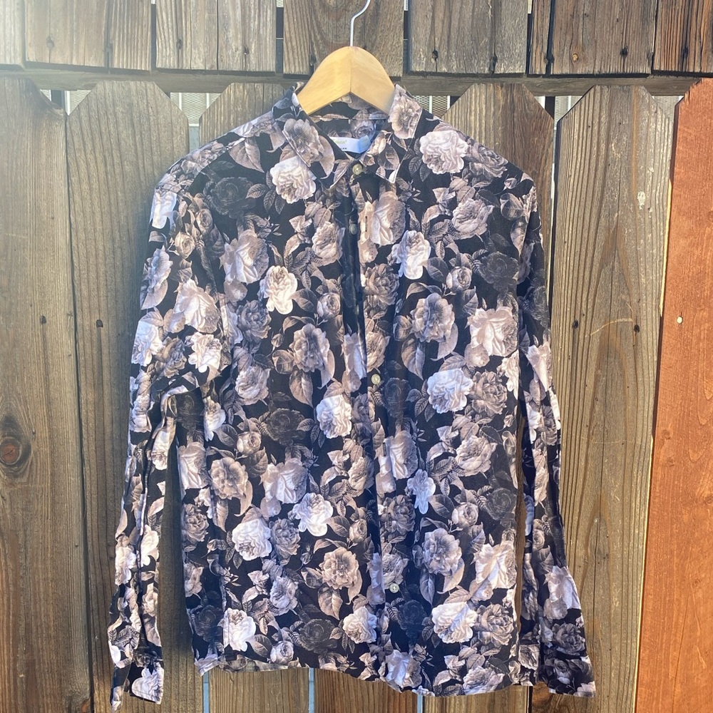 Black and White Floral Button Up
